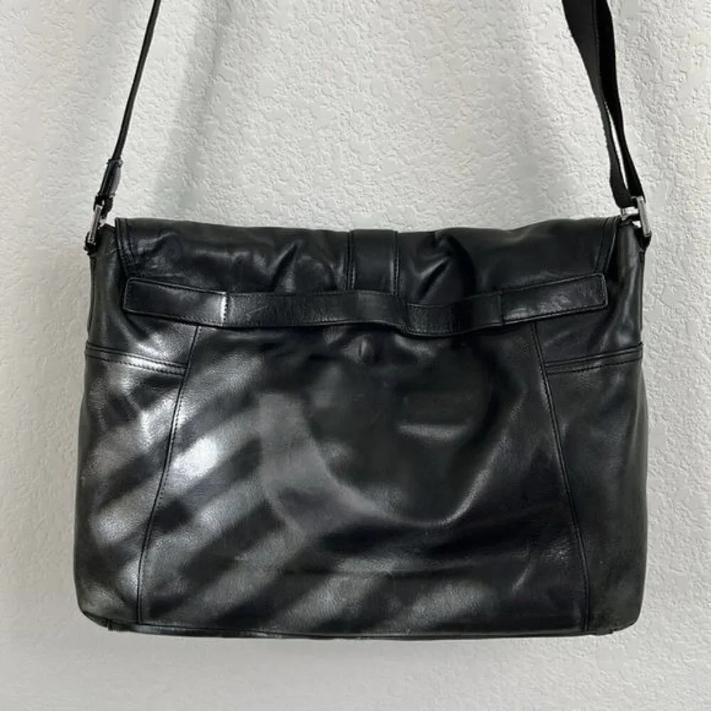 Tumi Leather Slide Buckle Messenger Bag Adjustable
